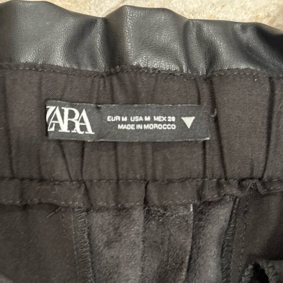 ZARA Belted Faux Leather Shorts Size Medium - Picture 2 of 6